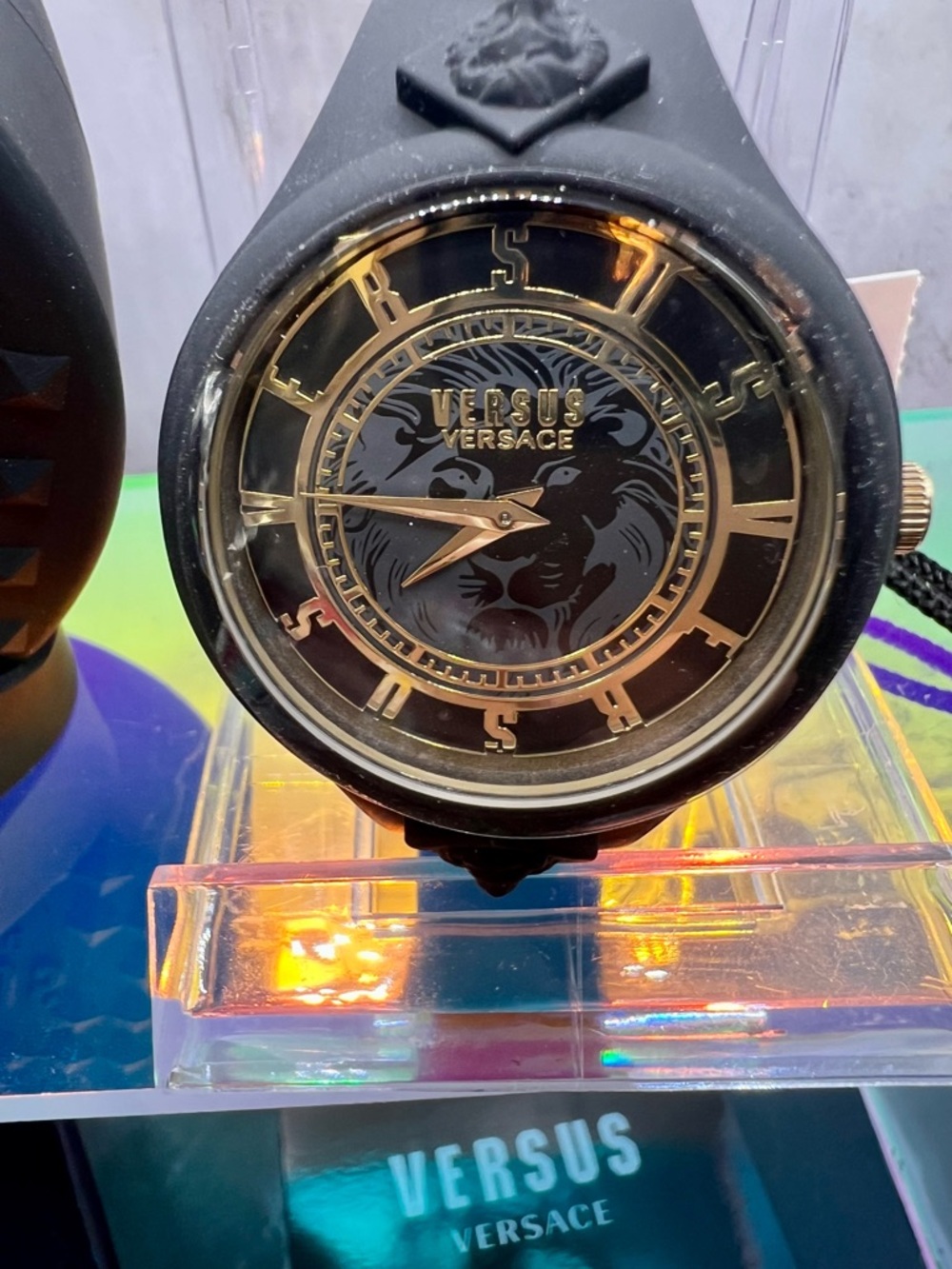 Versus Versace Black & Gold Lion Dial Watch with Box & Auth. Card. NWT 39mm - Picture 4 of 4